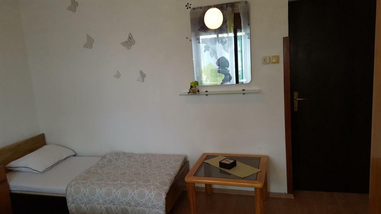 Apartmani Marenda Supetarska Draga Exterior photo