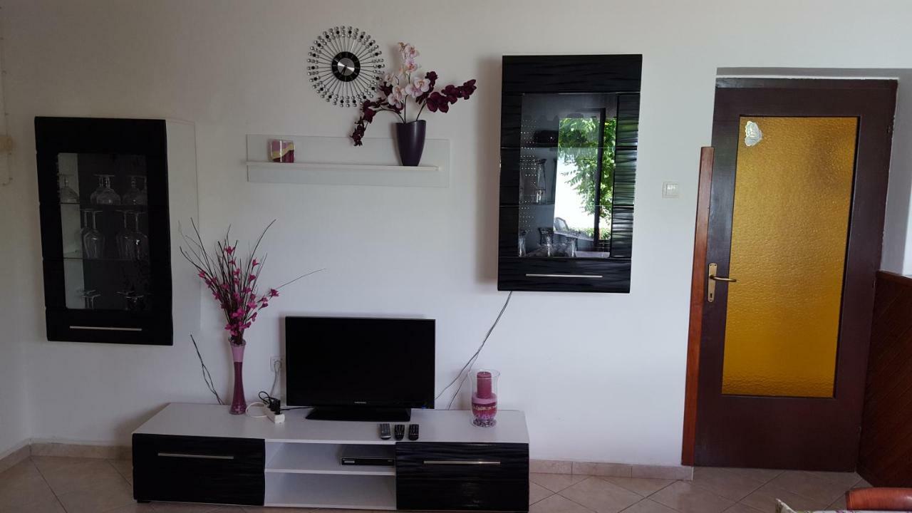 Apartmani Marenda Supetarska Draga Exterior photo